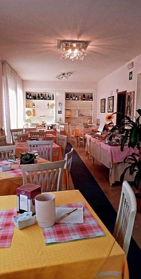 Hotel Ristorante La Terrazza Lido di Camaiore Exterior foto