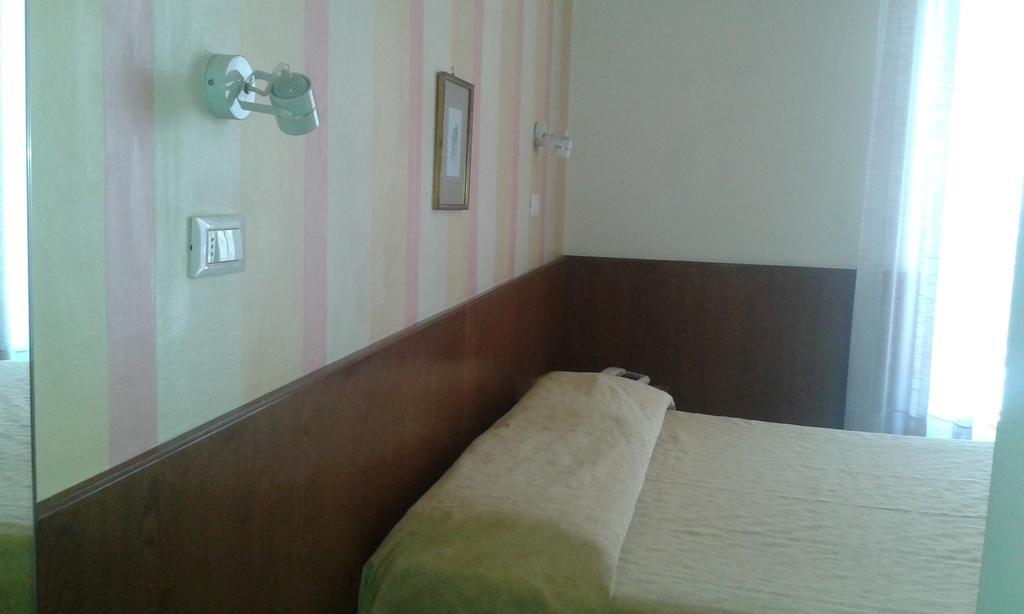 Hotel Ristorante La Terrazza Lido di Camaiore Habitación foto