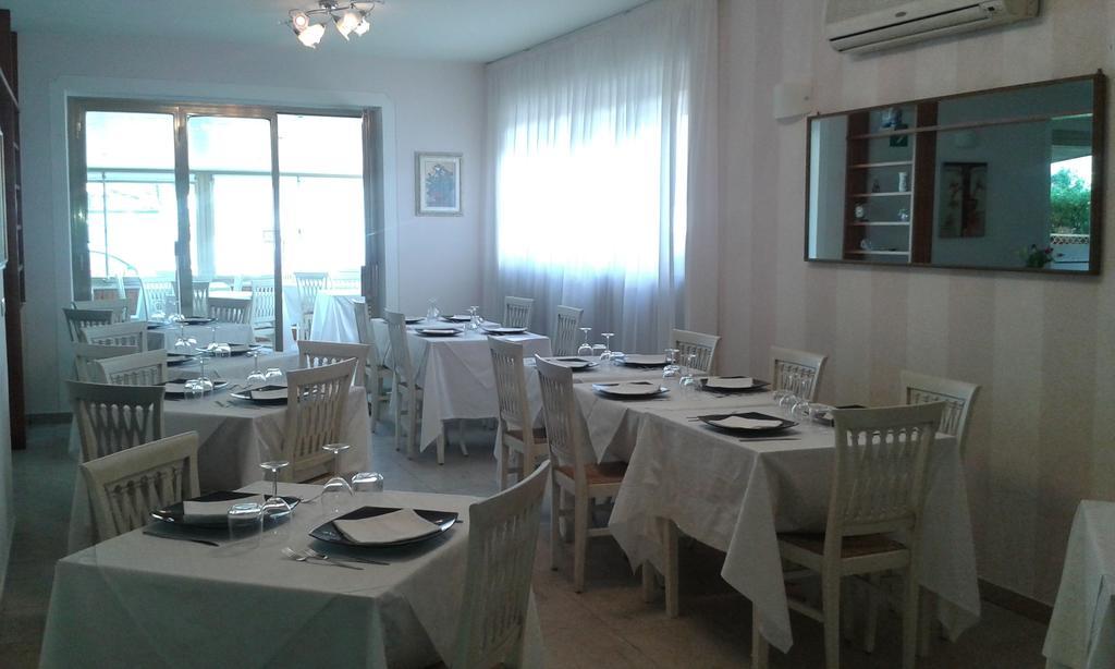 Hotel Ristorante La Terrazza Lido di Camaiore Exterior foto