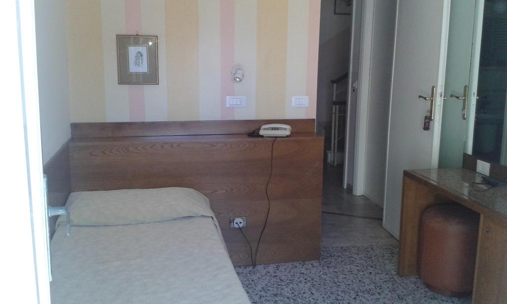 Hotel Ristorante La Terrazza Lido di Camaiore Habitación foto