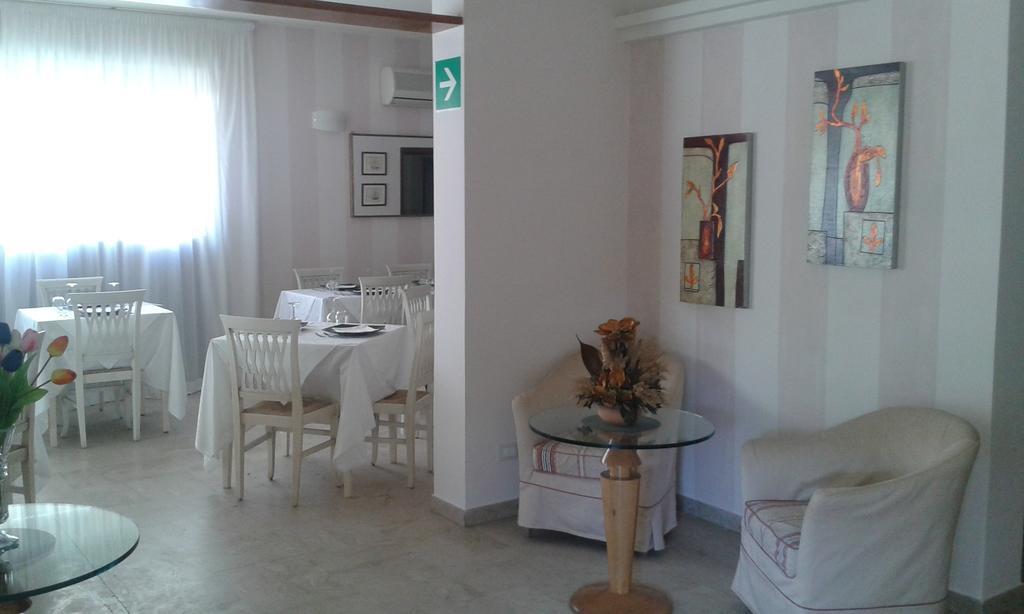 Hotel Ristorante La Terrazza Lido di Camaiore Exterior foto