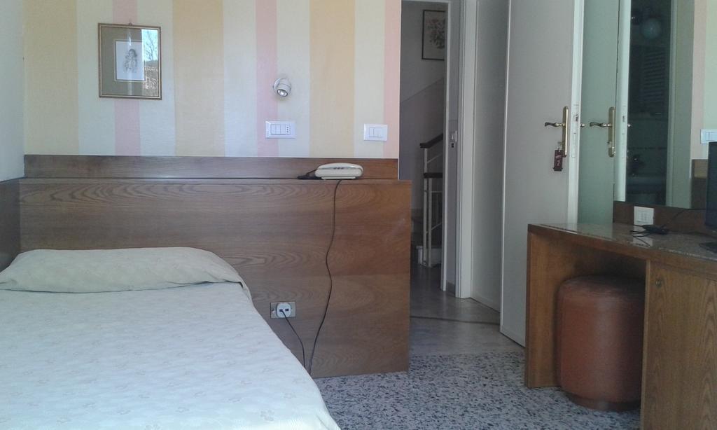 Hotel Ristorante La Terrazza Lido di Camaiore Habitación foto
