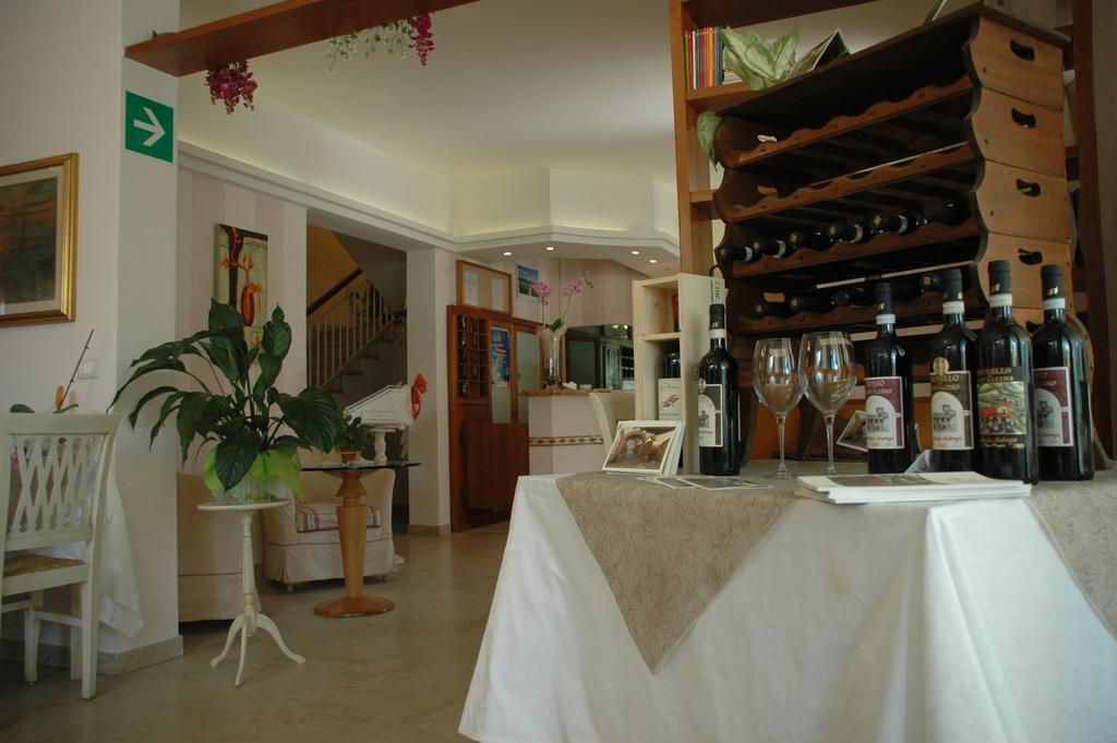 Hotel Ristorante La Terrazza Lido di Camaiore Exterior foto